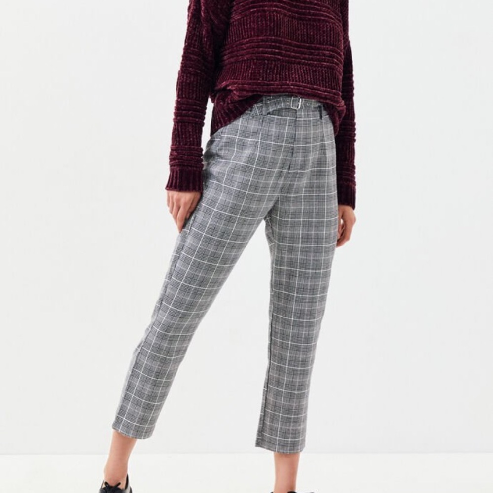 Light brown Kendall + Kylie Belted Plaid Pants
